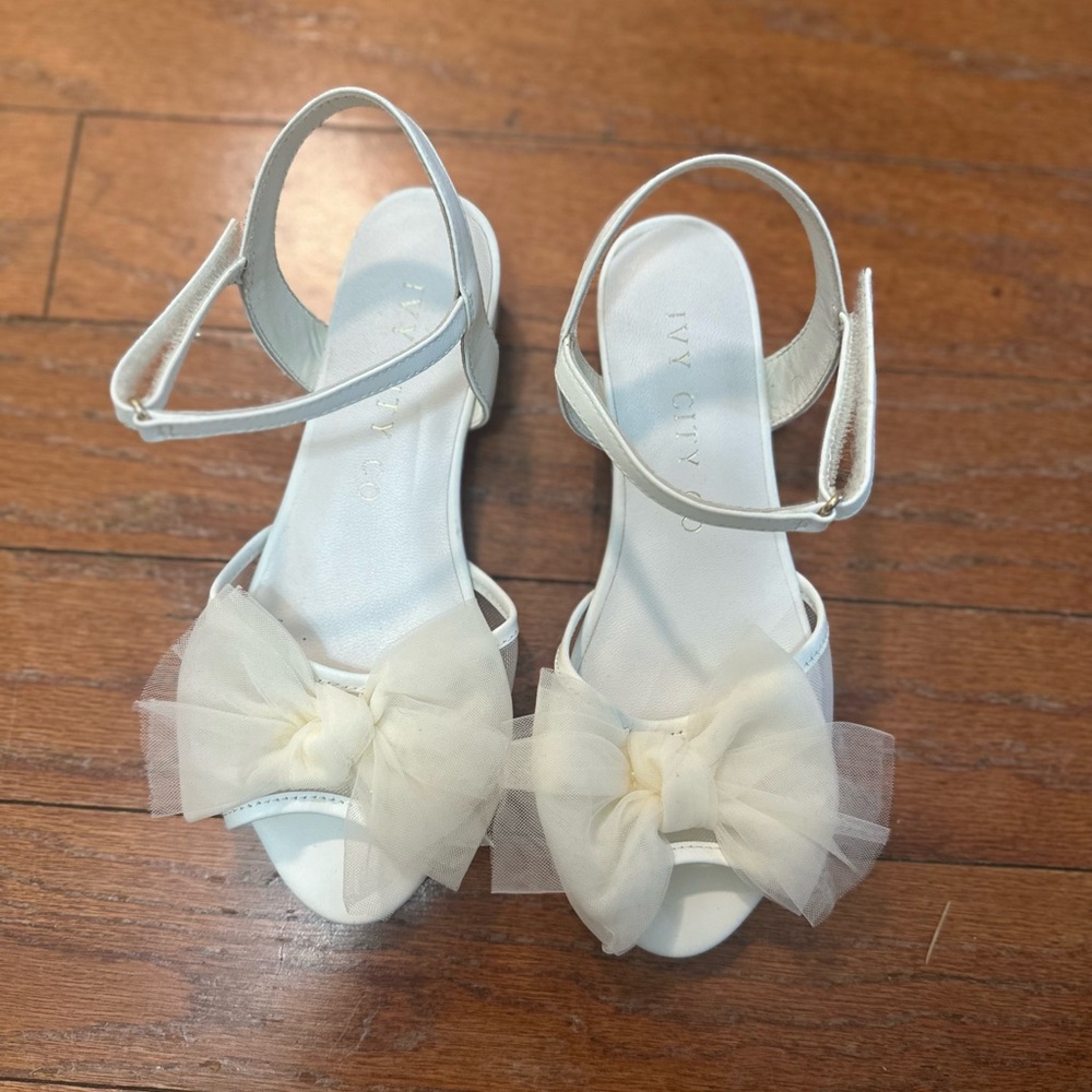 Ivy City Co Girls Bow Mini Heels